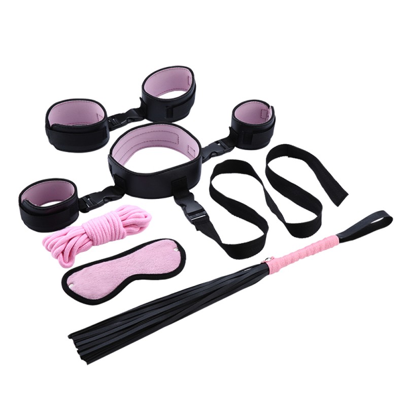 Kit Costrittivo Bondage Collare con Manette e Guinzaglio, Cavigliere, Maschera Blindfold e Frusta